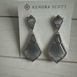 Kendra Scott Slate Cat’s Eye Earrings